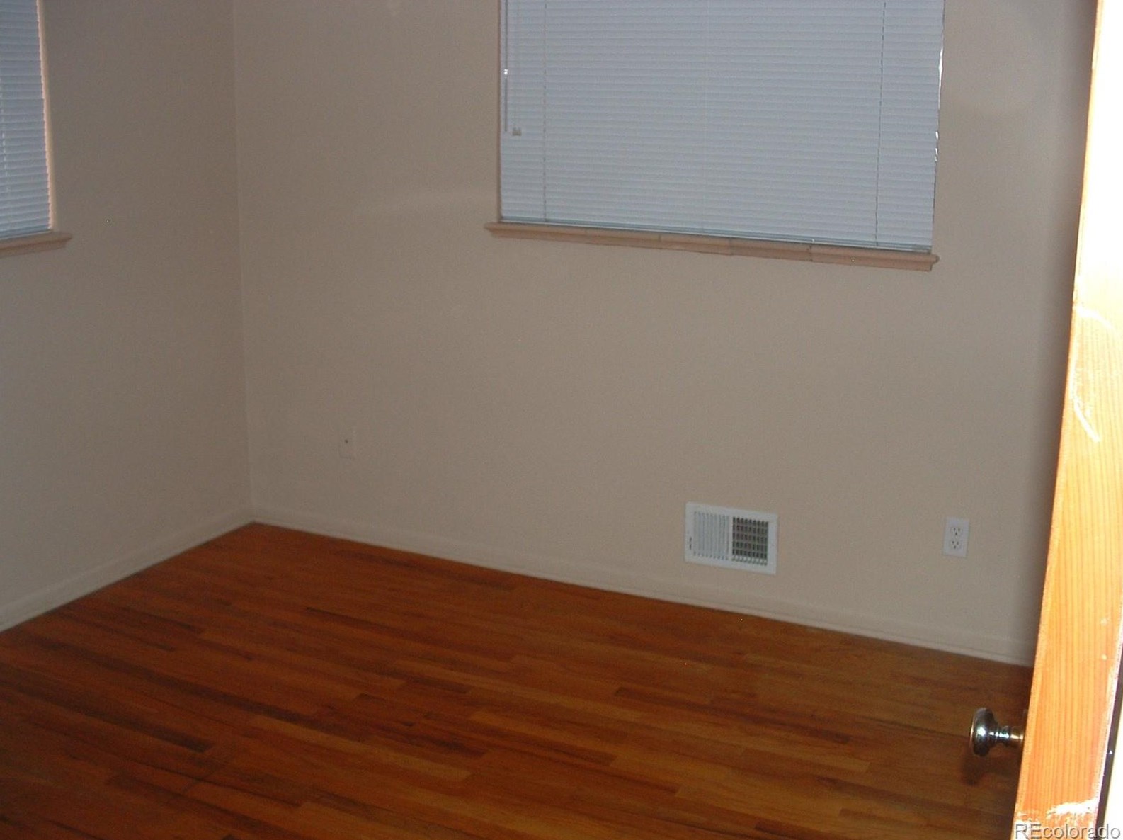 6588 Logan St, Littleton CO 80122 exterior