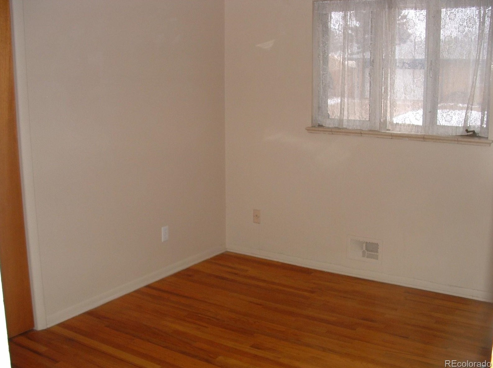 6588 Logan St, Littleton CO 80122 exterior