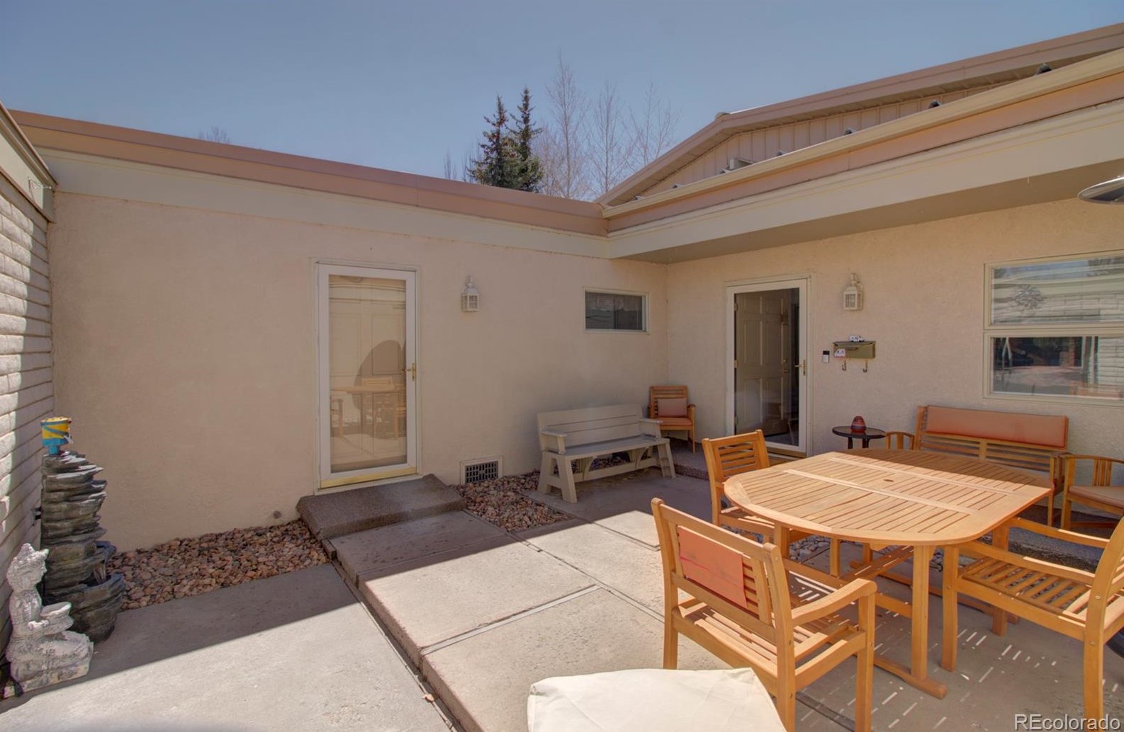 2 Bellwood Dr, Alamosa CO 81101-2438 exterior