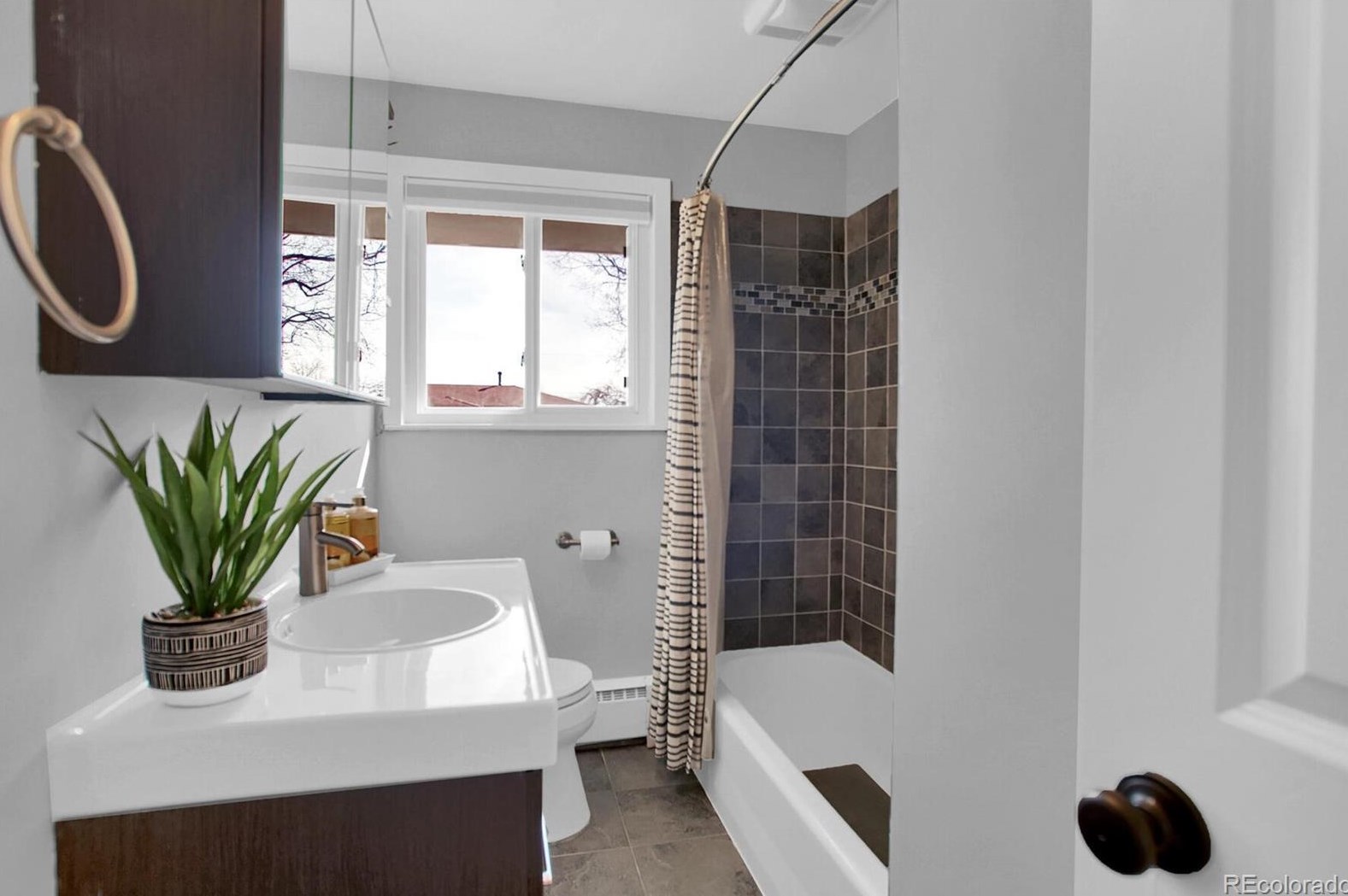 5855 Cherokee St, Littleton CO 80120-2340 exterior