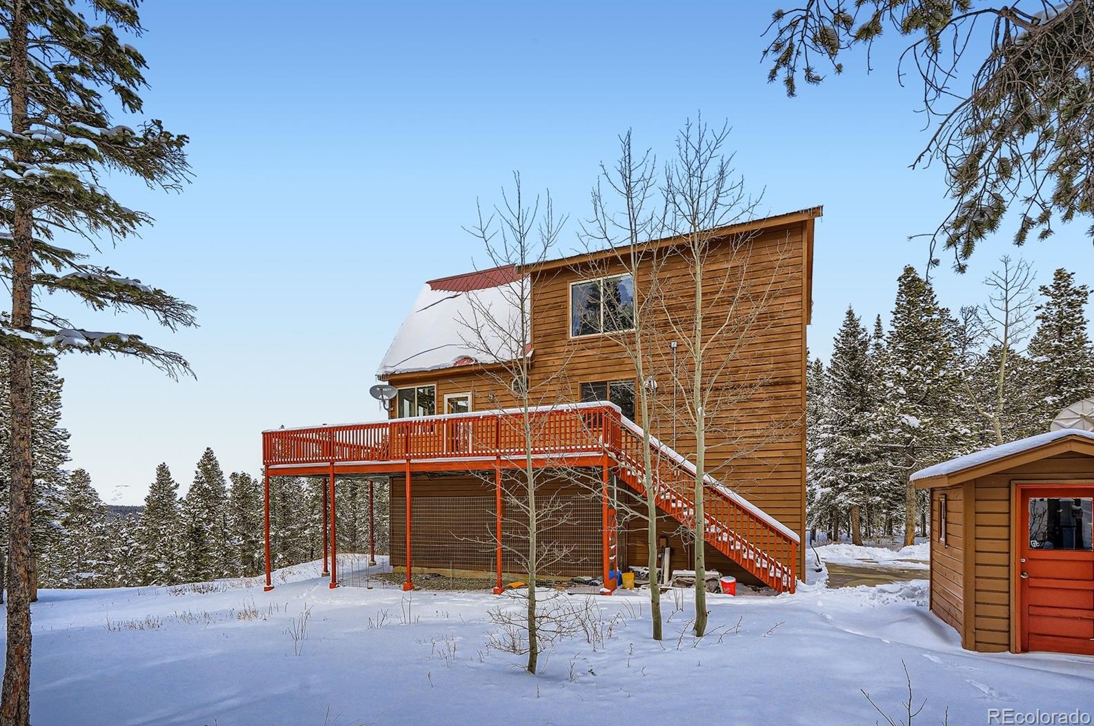 902 Karlann Dr, Arvada CO  80422-4067 exterior