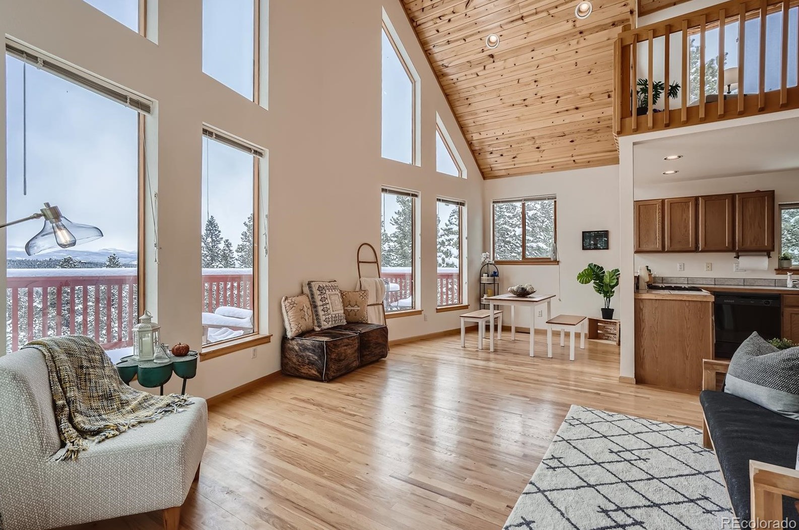 902 Karlann Dr, Arvada CO  80422-4067 exterior