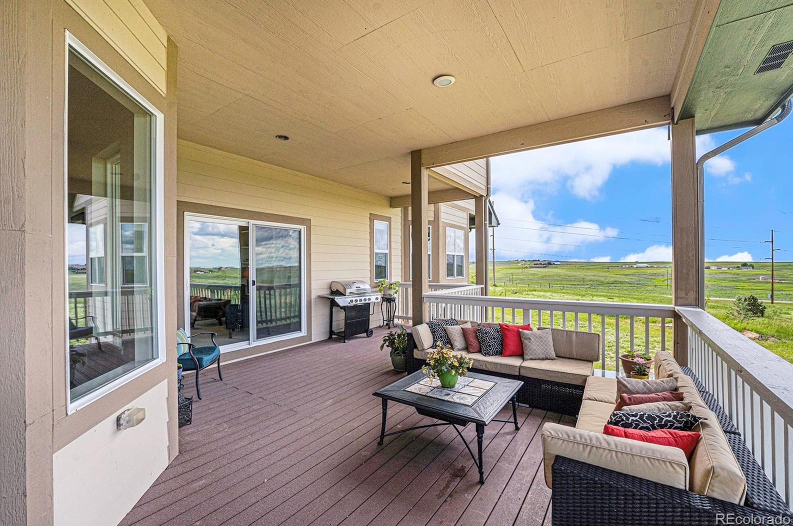 2150 County Rd 129, Bennett CO 80102-8410 exterior