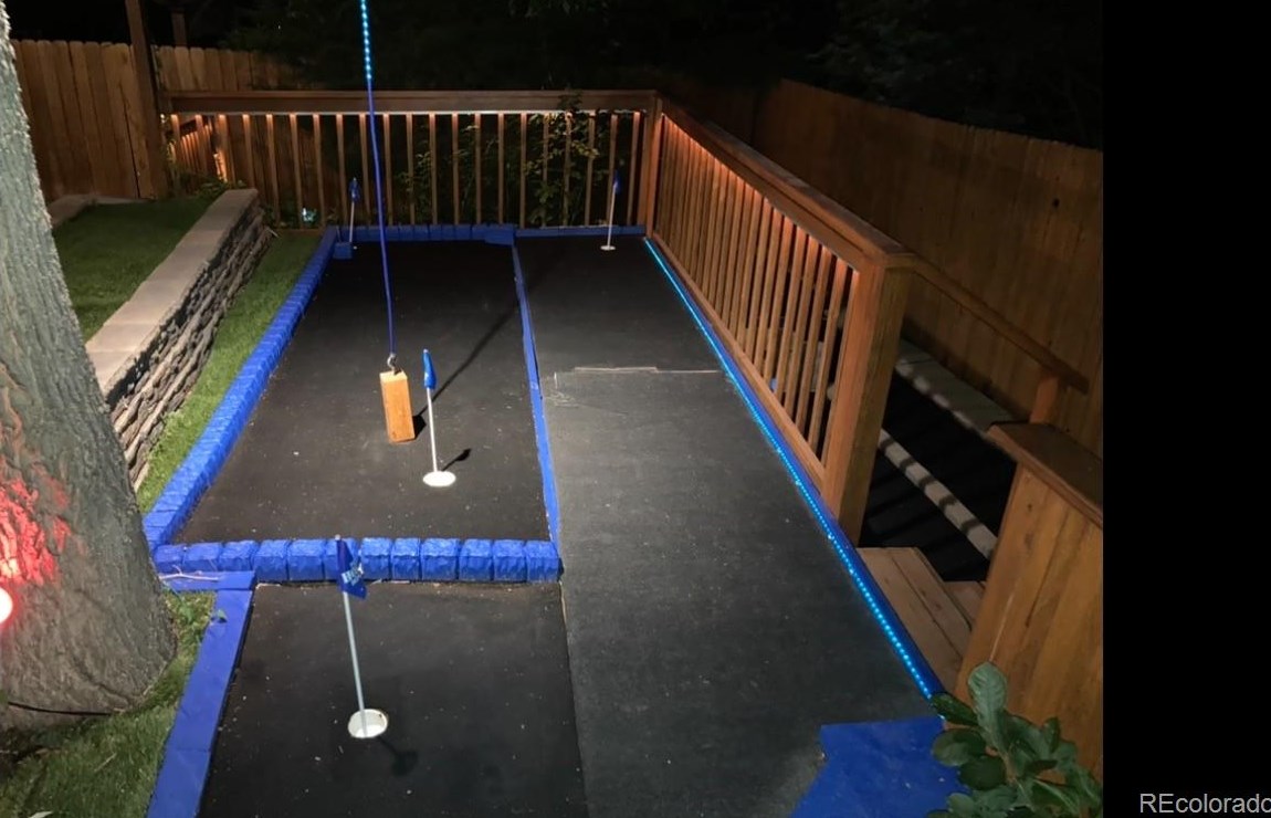 7004 Kendall Ct, Littleton CO 80128-3935 exterior