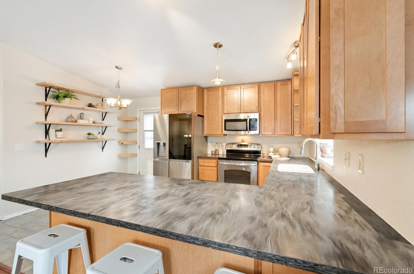 6201 Wolff St, Arvada CO  80003-6619 exterior