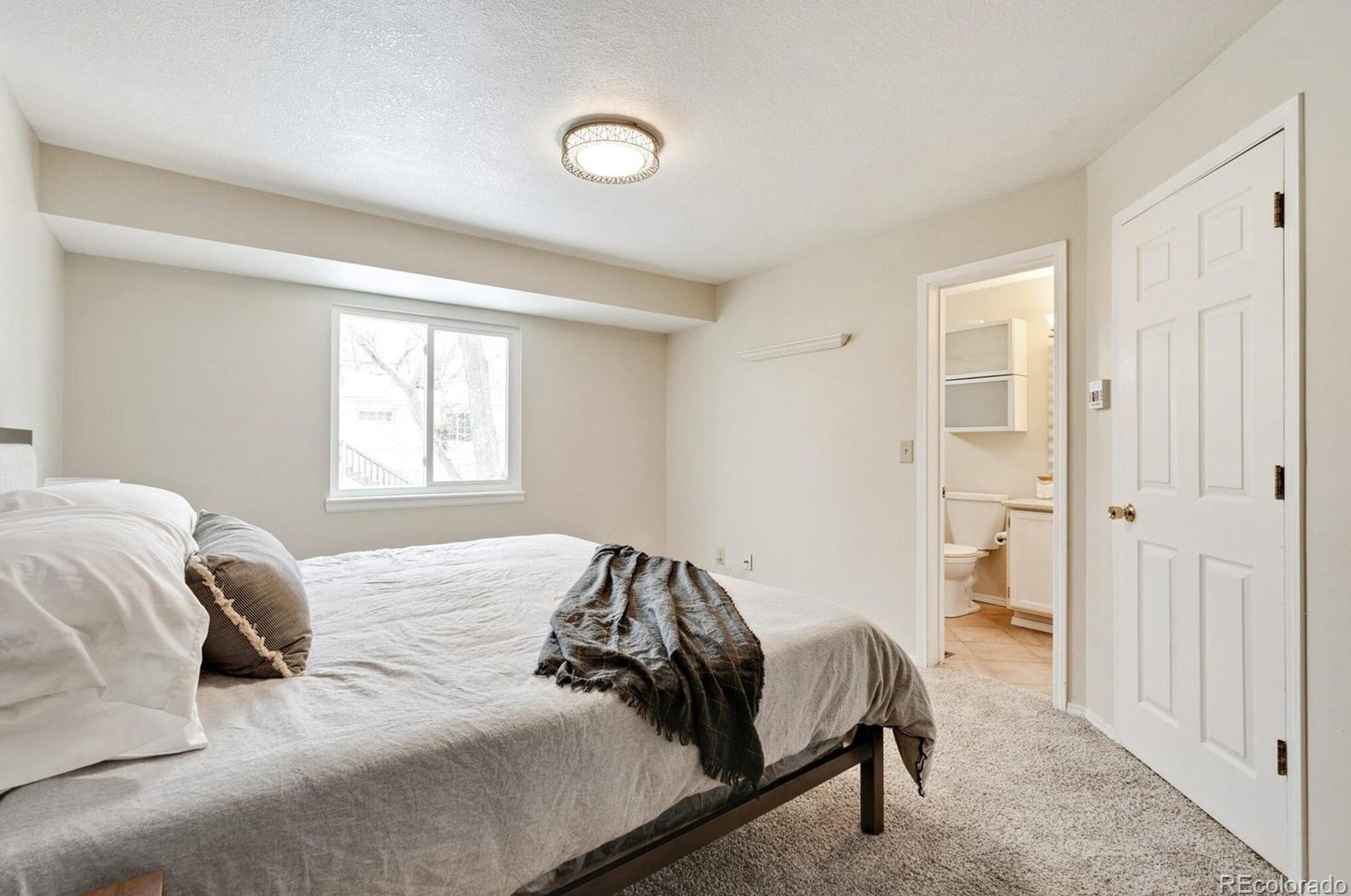 6201 Wolff St, Arvada CO  80003-6619 exterior