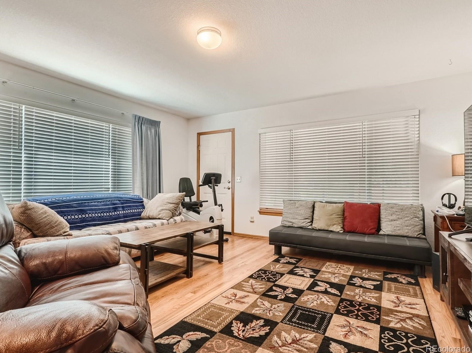 6477 Pierson St, Arvada CO  80004-2776 exterior