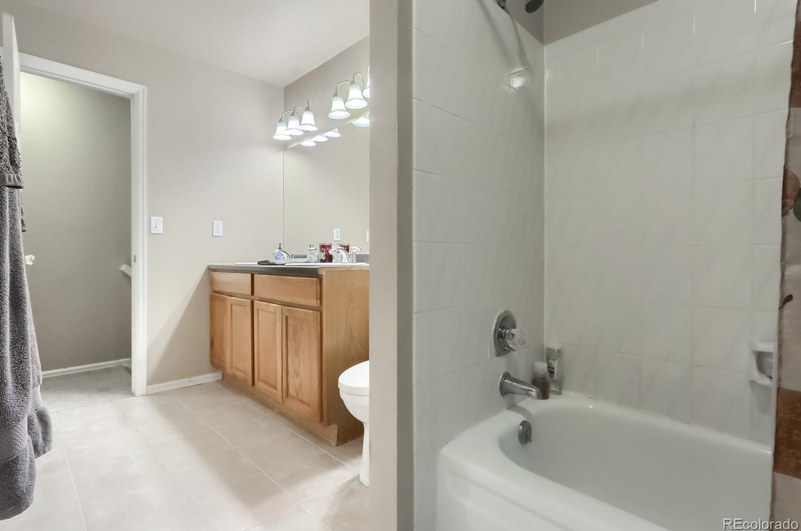 4660 Garrison St, Littleton CO 80128-8027 exterior