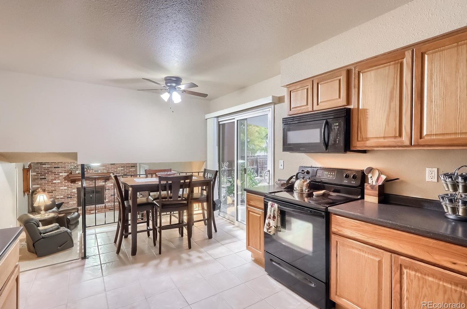 4660 Garrison St, Littleton CO 80128-8027 exterior