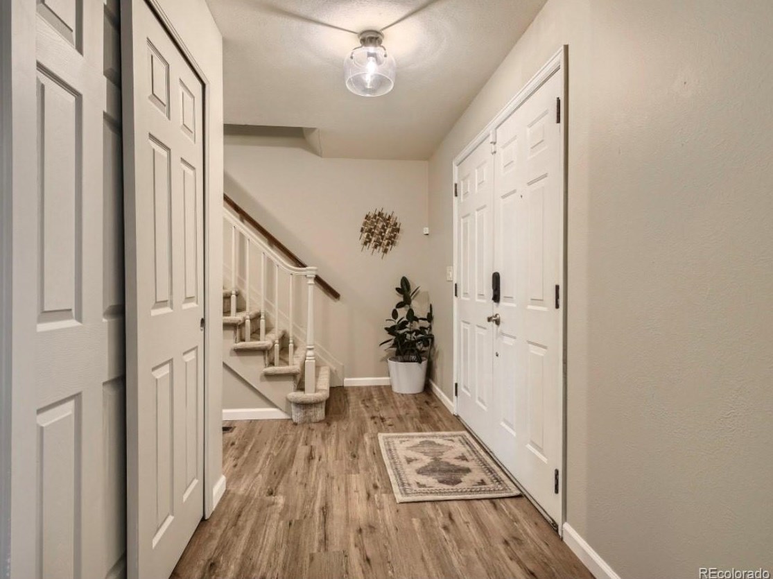 8916 Geddes Pl, Littleton CO  80128-4109 exterior