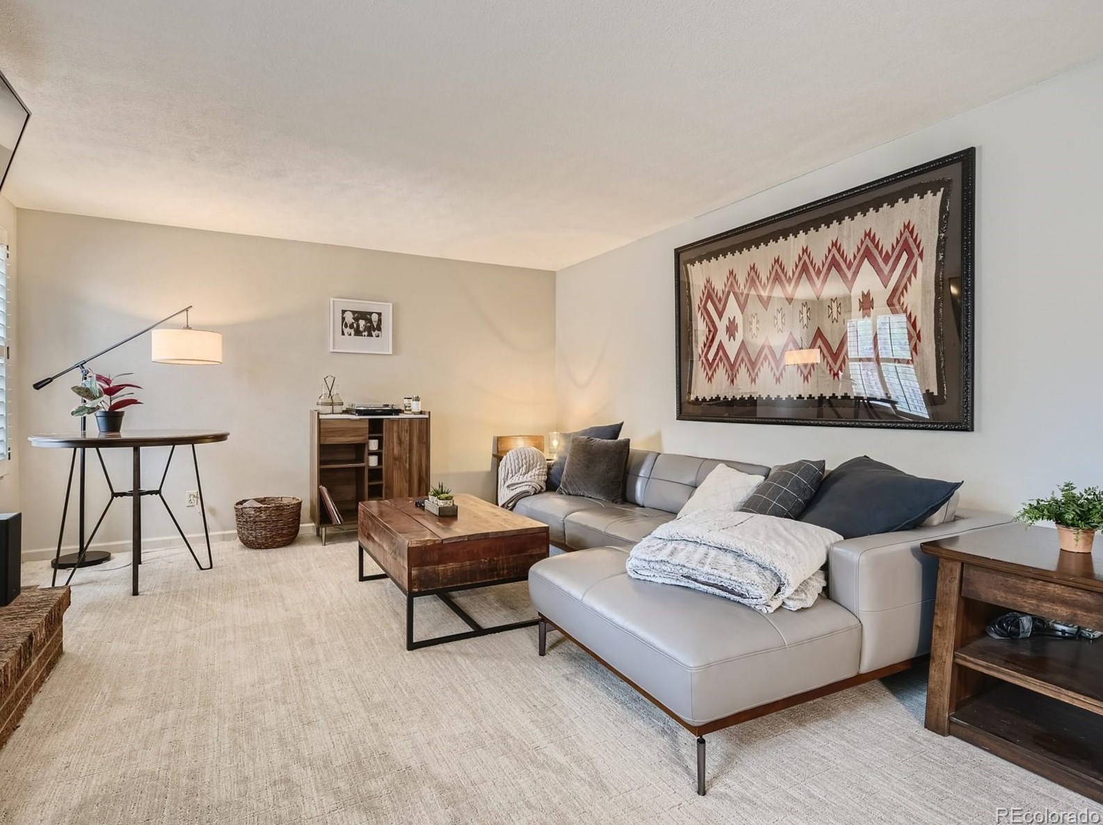 8916 Geddes Pl, Littleton CO  80128-4109 exterior