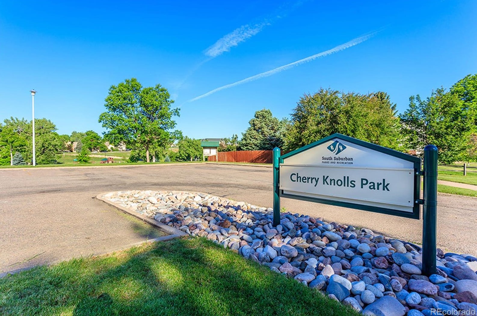 7097 Madison Way, Littleton CO 80122-2038 exterior