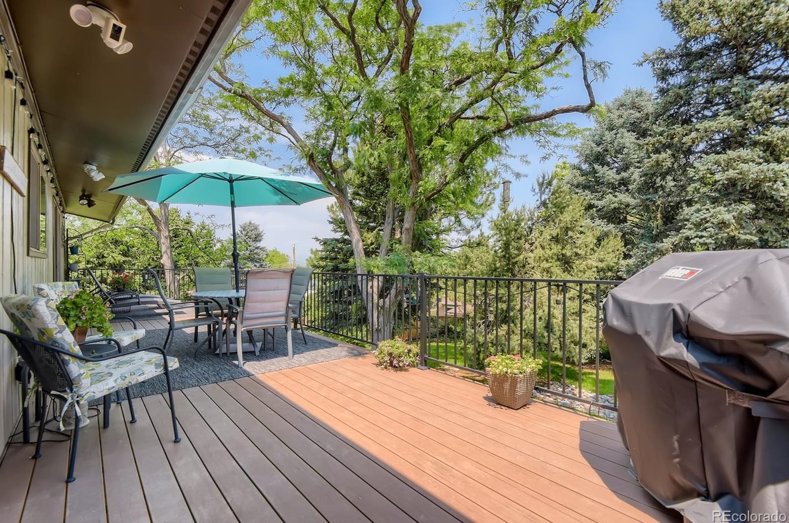 245 Delaware Cir, Littleton CO 80120-4224 exterior