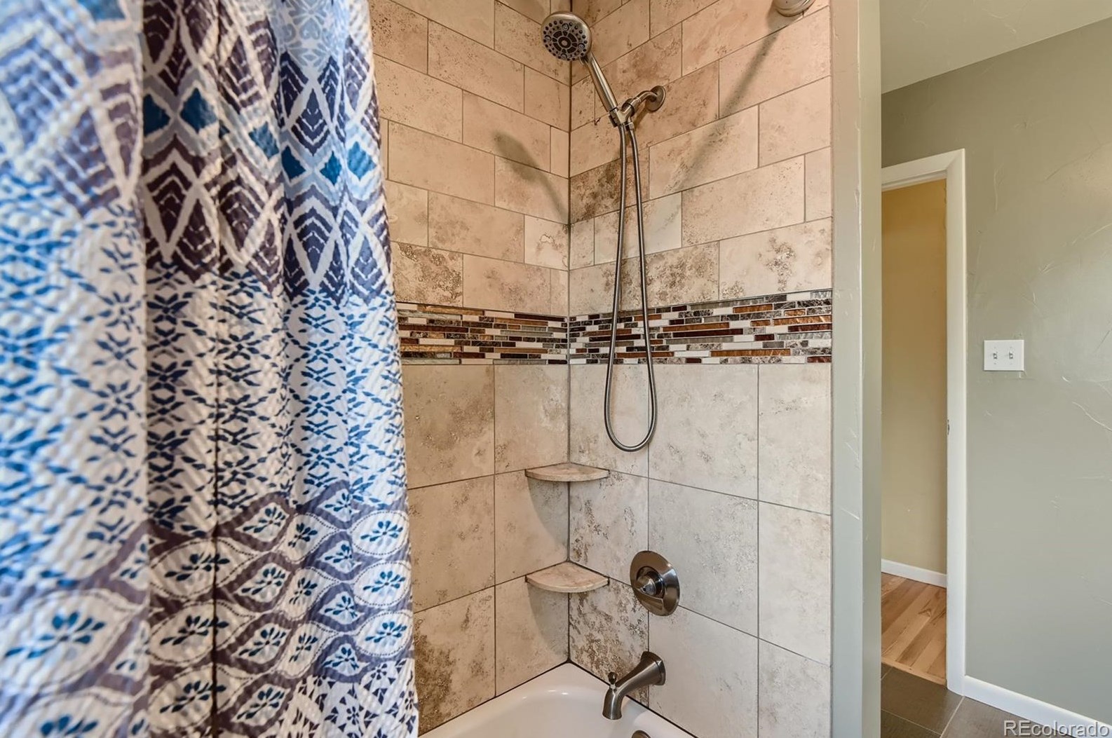 245 Delaware Cir, Littleton CO 80120-4224 exterior