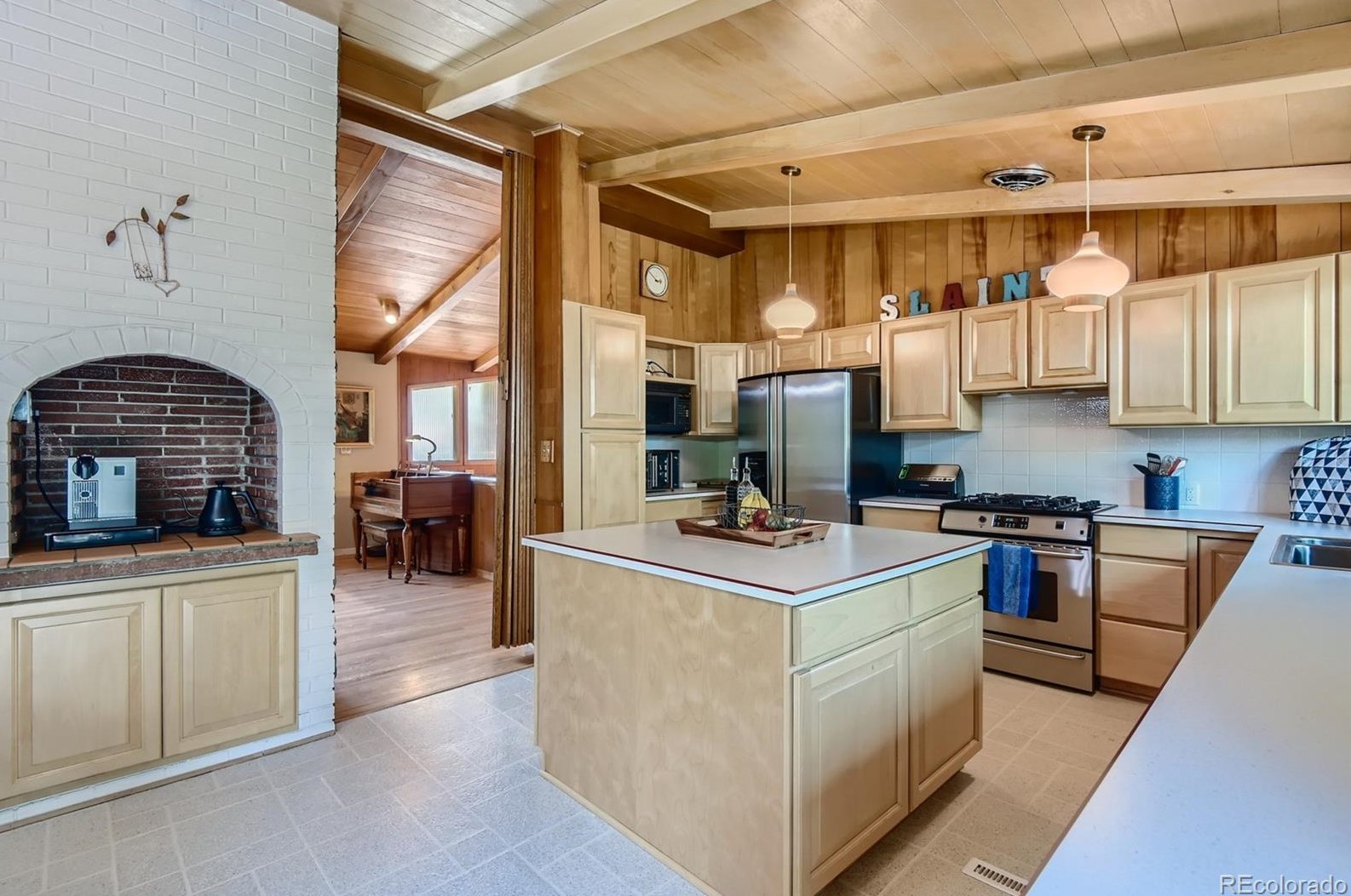 245 Delaware Cir, Littleton CO 80120-4224 exterior