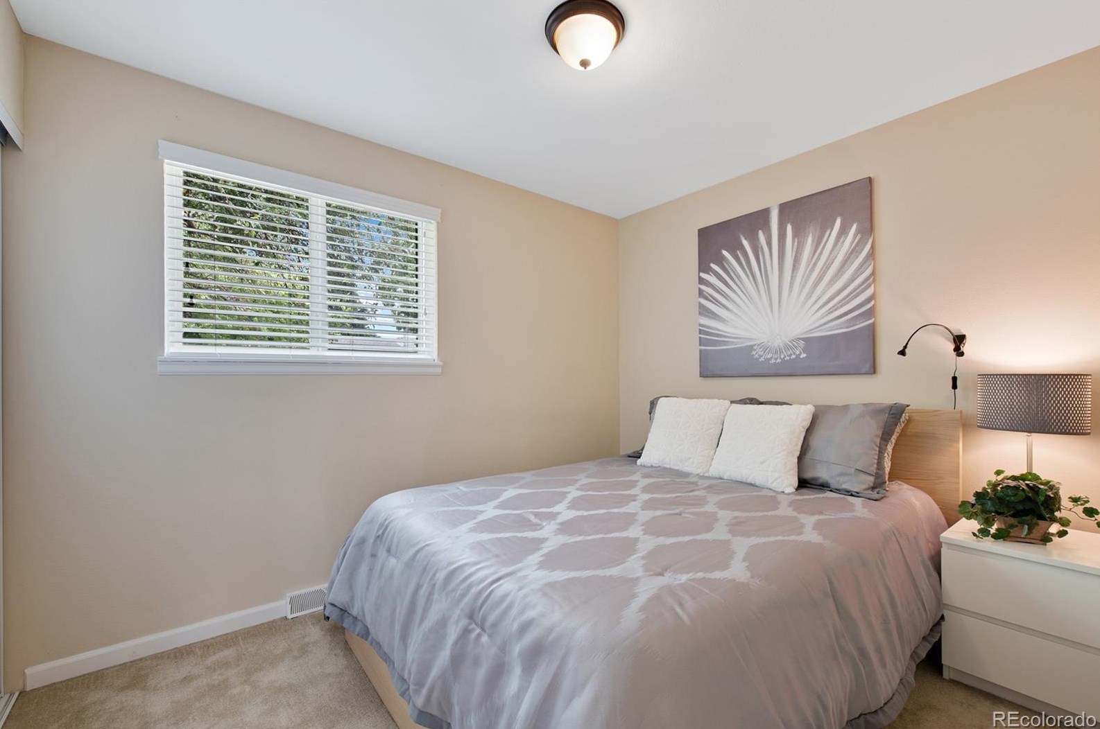 7206 Elm Ct, Littleton CO 80122-3828 exterior