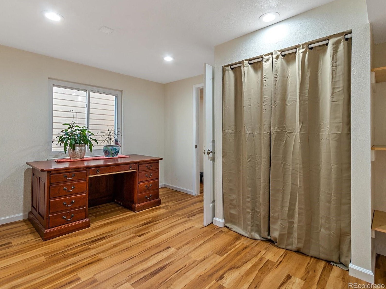 6571 Calhoun Pl, Littleton CO 80123-3520 exterior