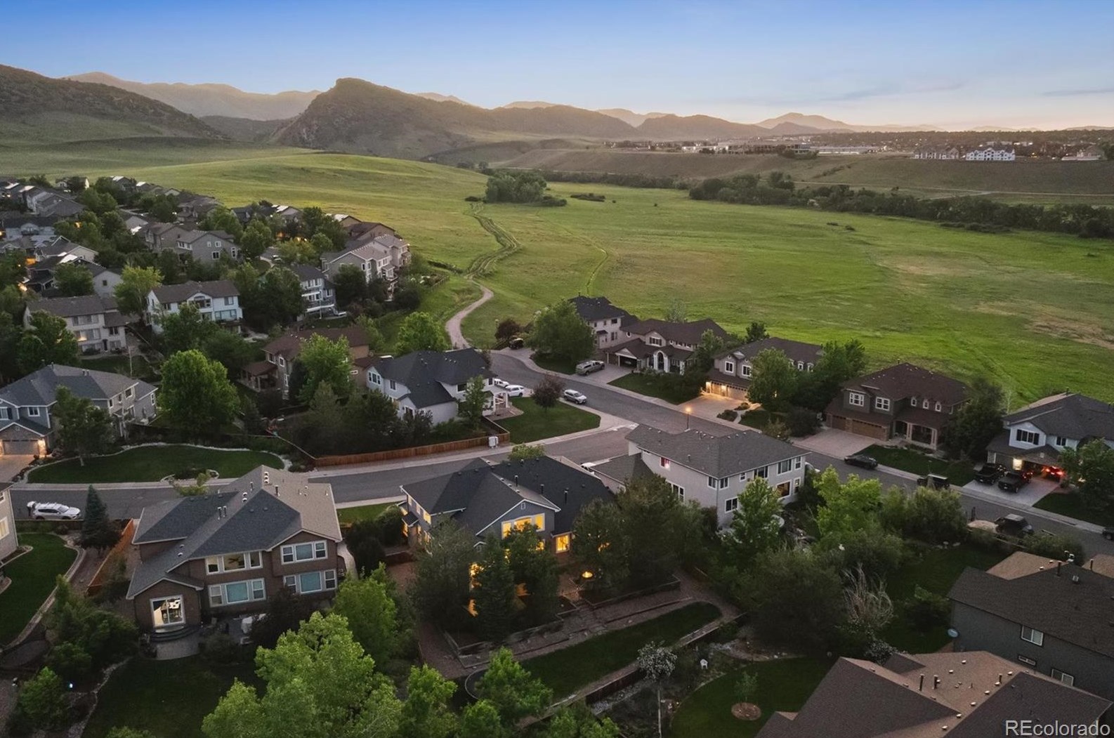 9334 Hoyt Ct, Littleton CO 80128-6998 exterior