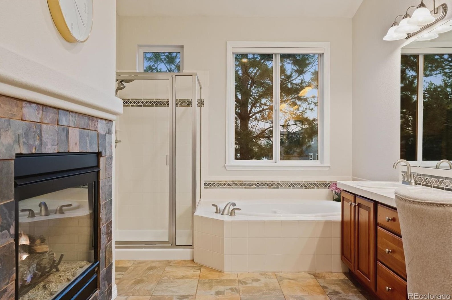 9334 Hoyt Ct, Littleton CO 80128-6998 exterior