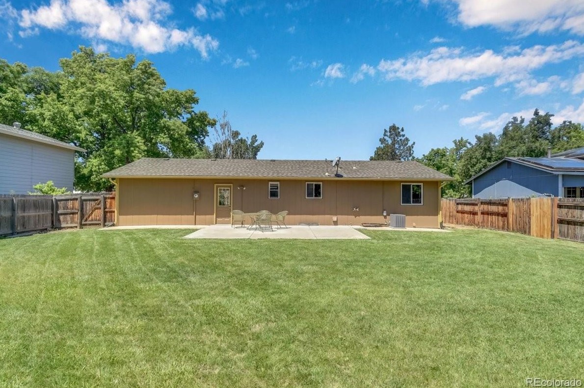 7482 Otis St, Arvada CO  80002-3836 exterior