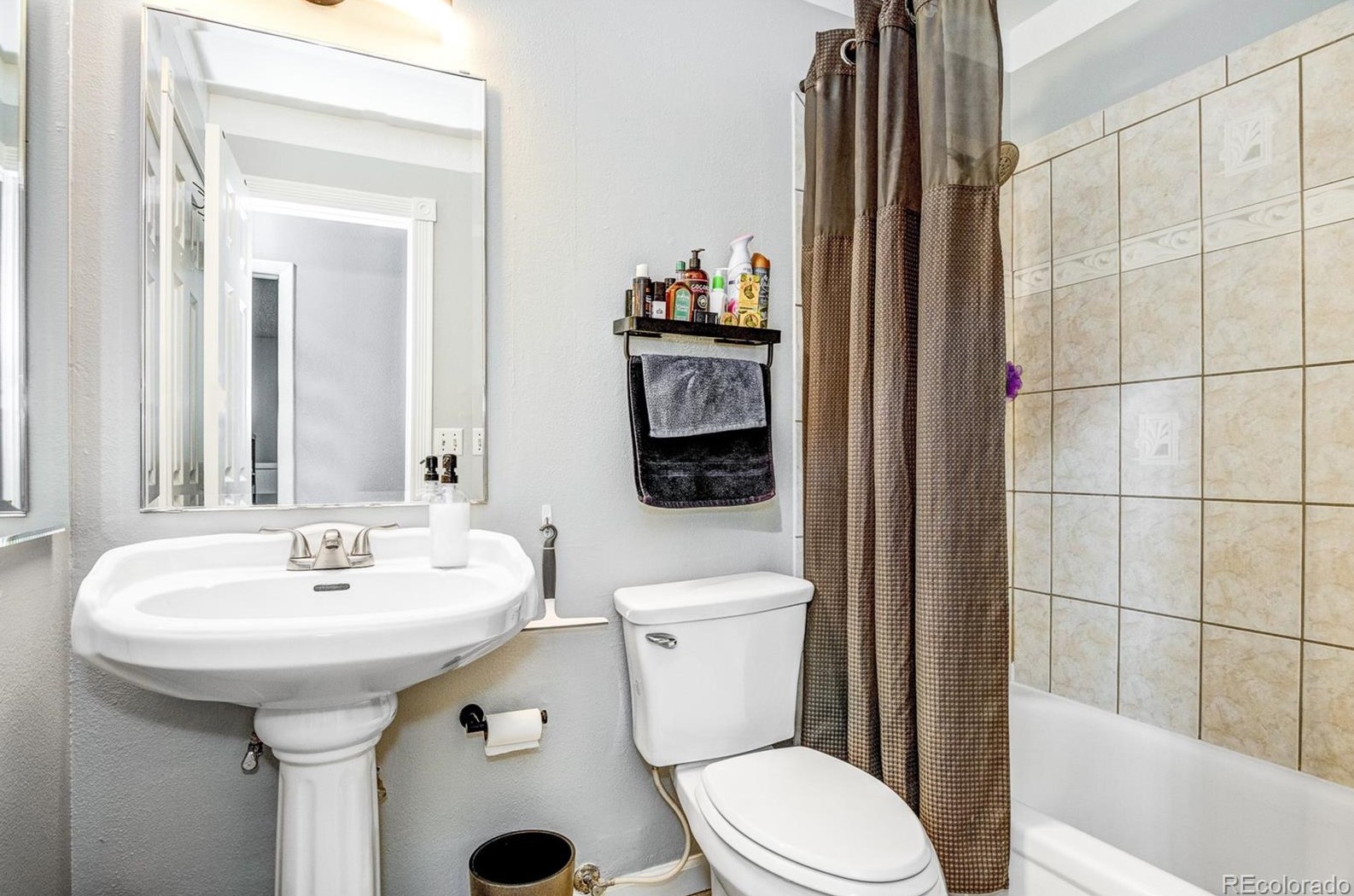 6570 Grand Valley Dr, Colorado Springs CO 80911-9689 exterior