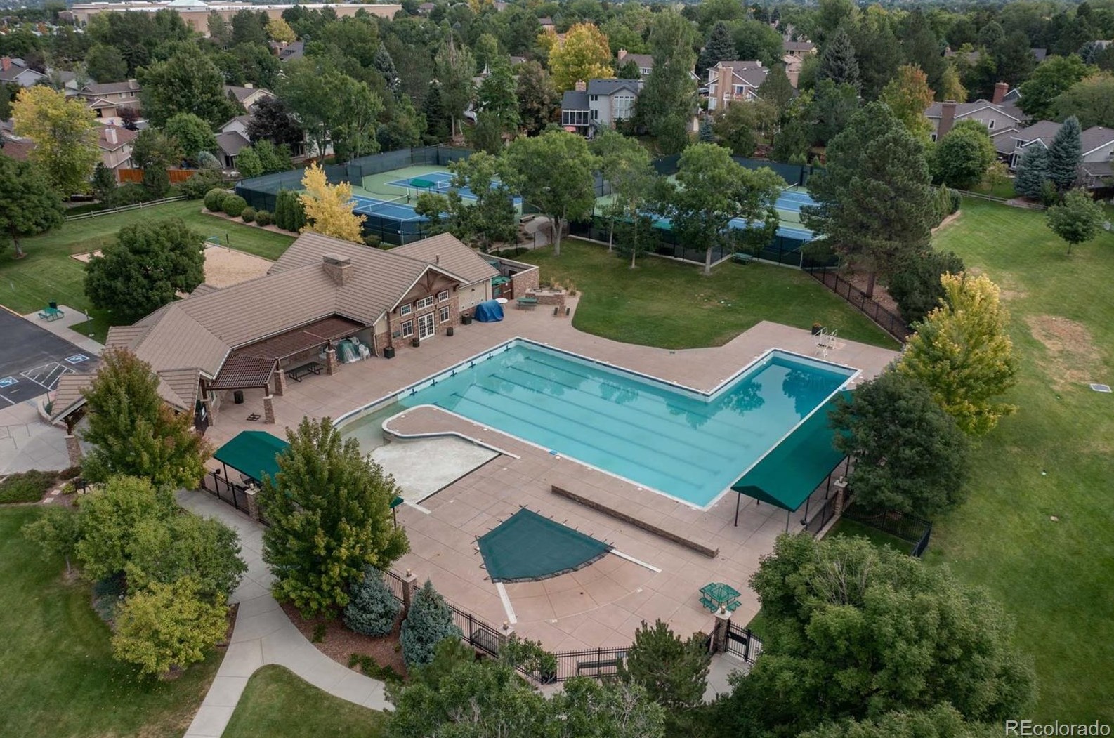 5439 Long Pl, Littleton CO 80122-3020 exterior