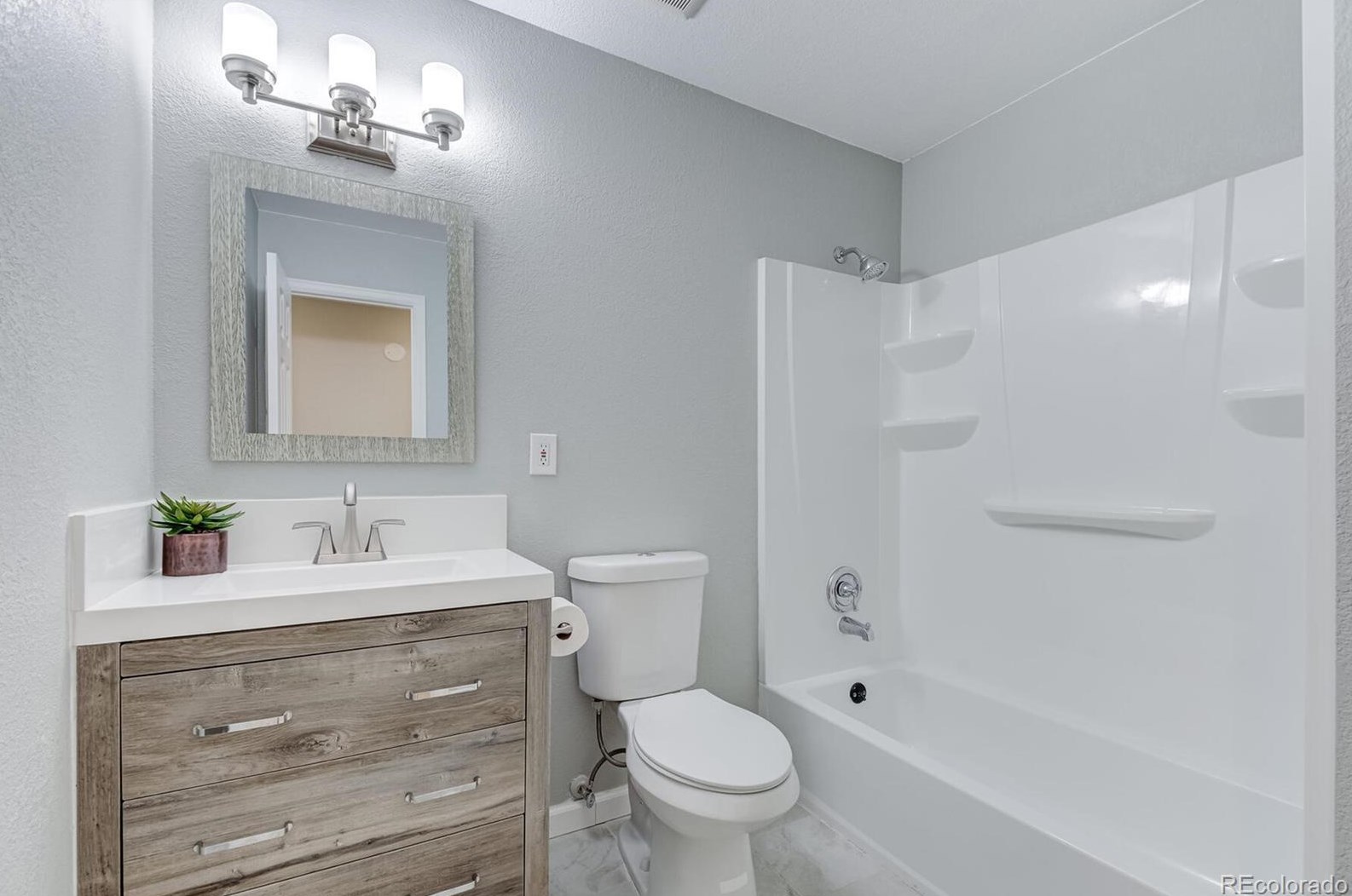 6367 Lafayette Pl, Littleton CO  80121-2548 exterior