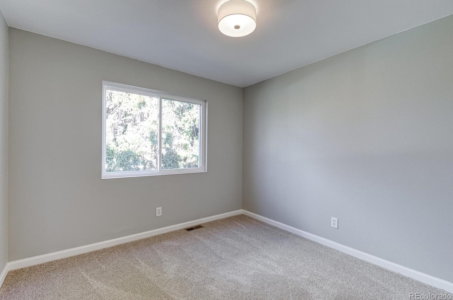 6367 Lafayette Pl, Littleton CO  80121-2548 exterior