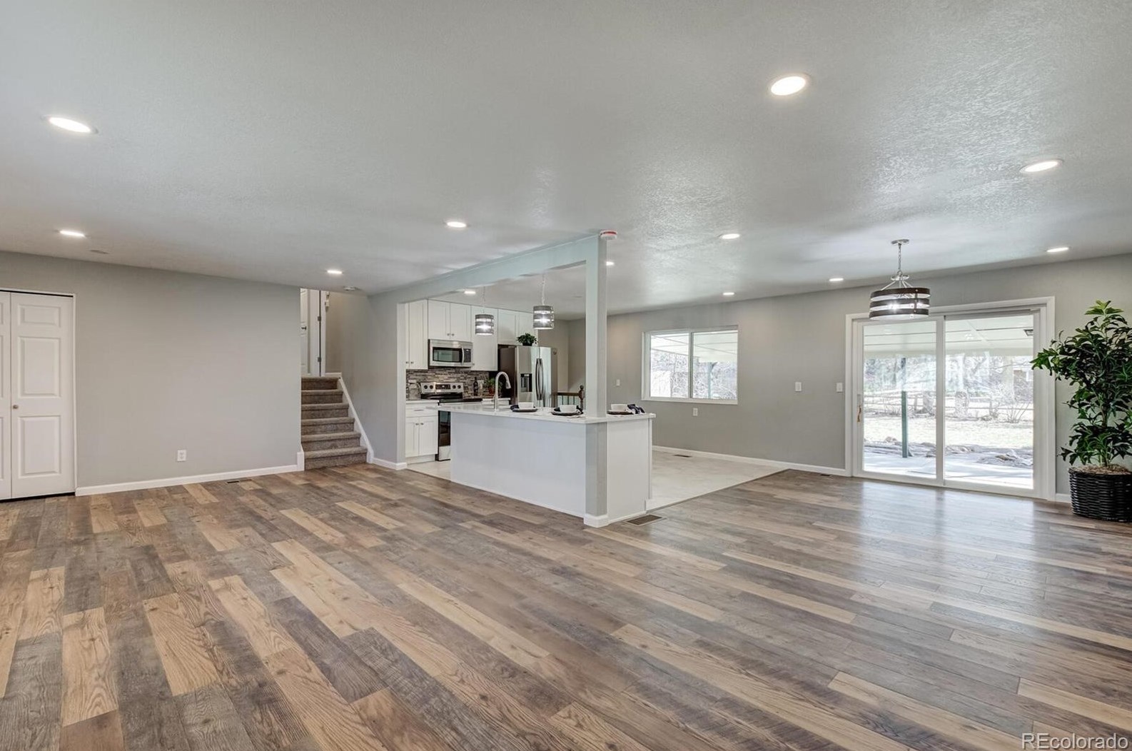 6367 Lafayette Pl, Littleton CO  80121-2548 exterior