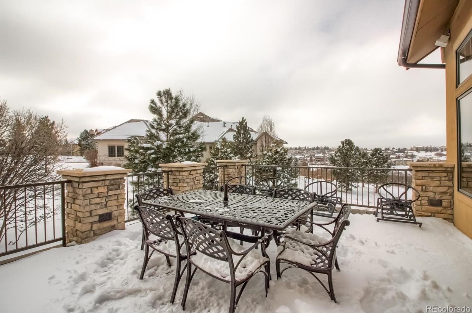 6875 Twisted Oak Dr, Castle Rock CO 80108-8162 exterior