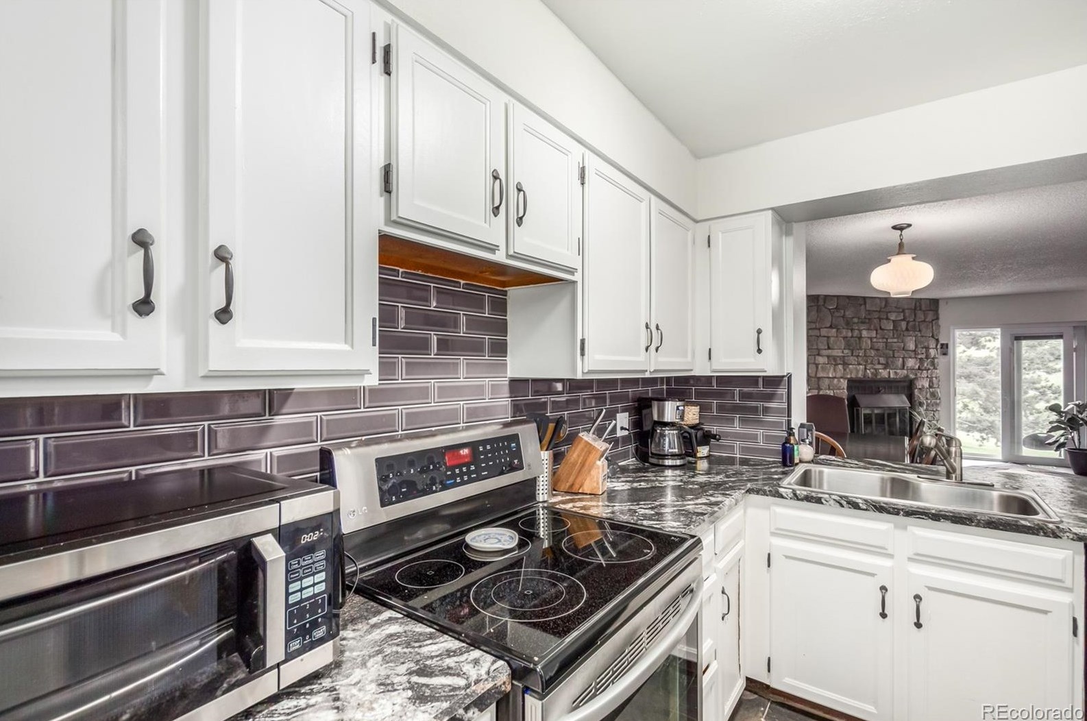 9348 Ontario Dr, Littleton CO  80128-4032 exterior