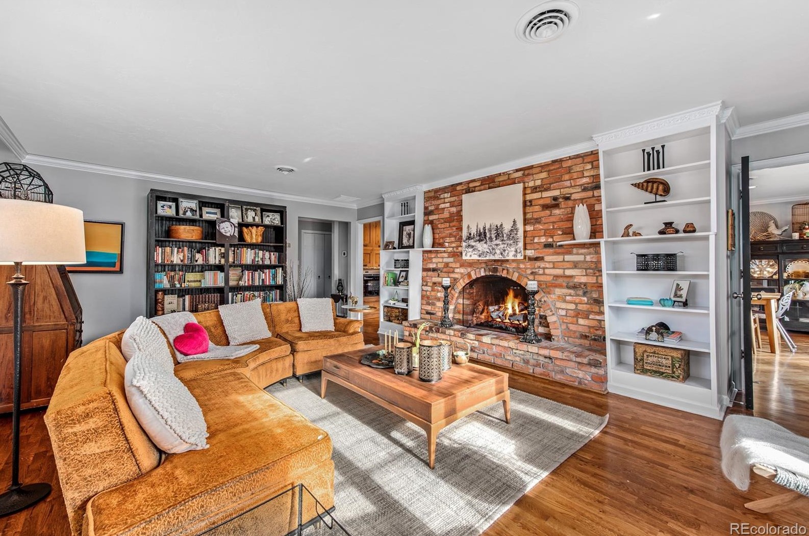 945 Front Range Rd, Littleton CO 80120-4005 exterior