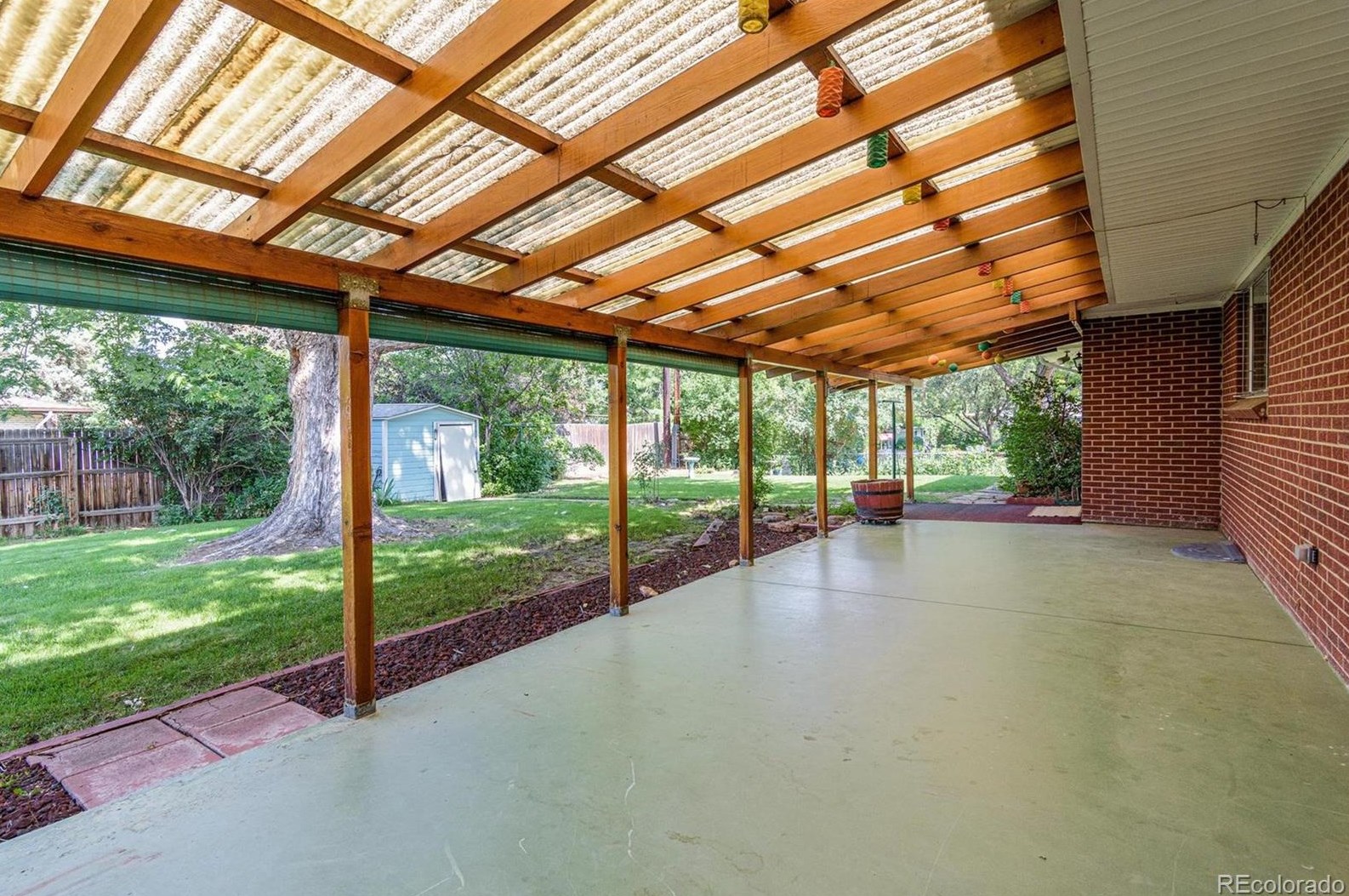 6131 Crestview St, Littleton CO 80120-2843 exterior