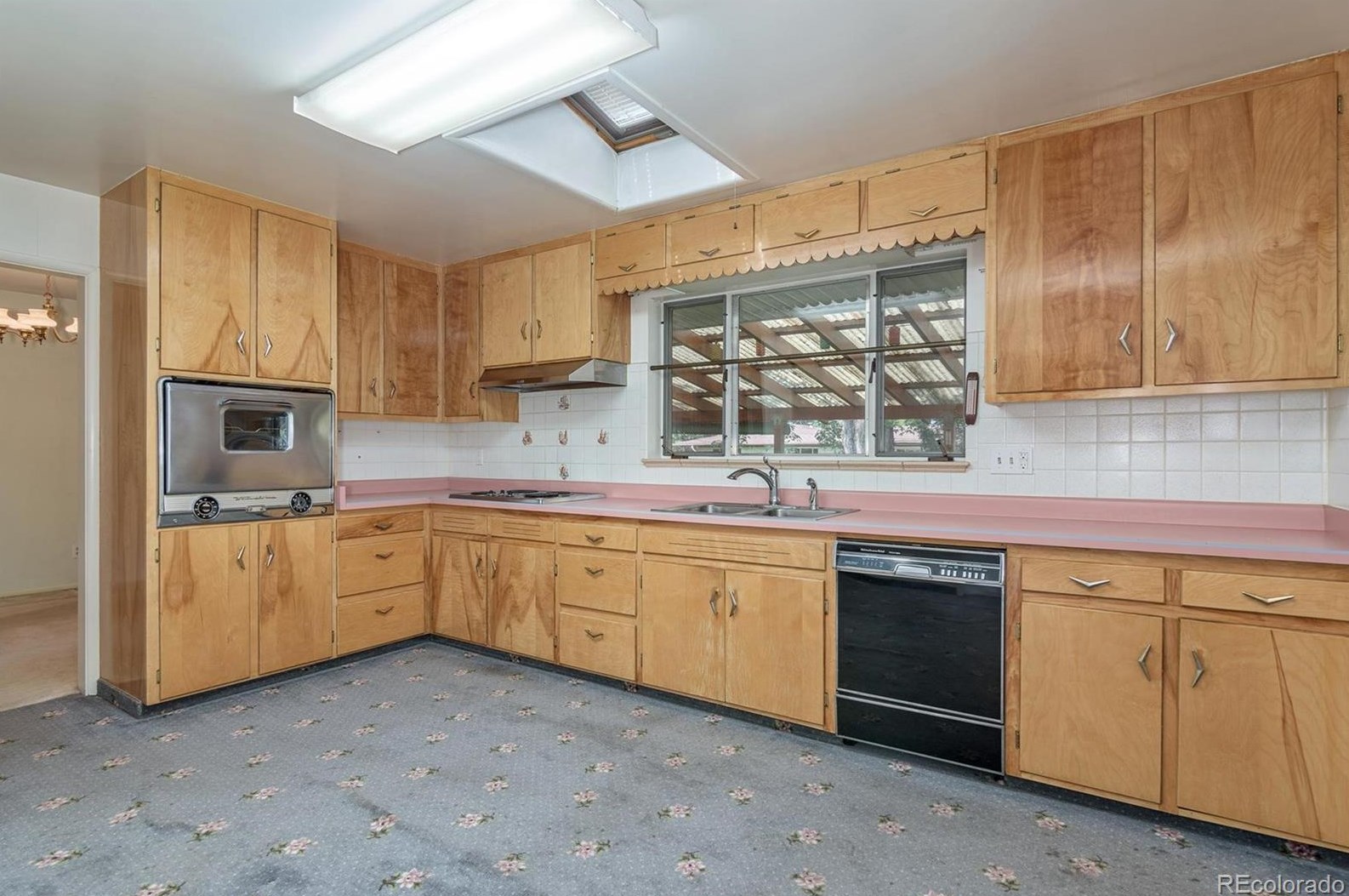 6131 Crestview St, Littleton CO 80120-2843 exterior