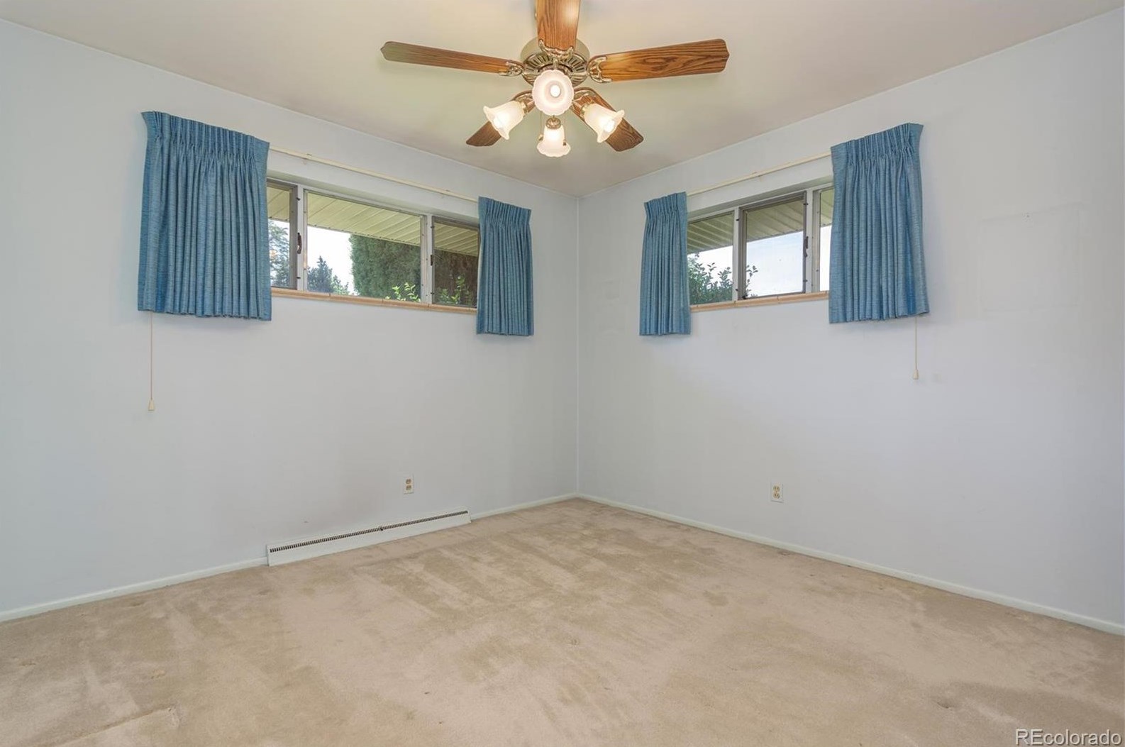 6131 Crestview St, Littleton CO 80120-2843 exterior