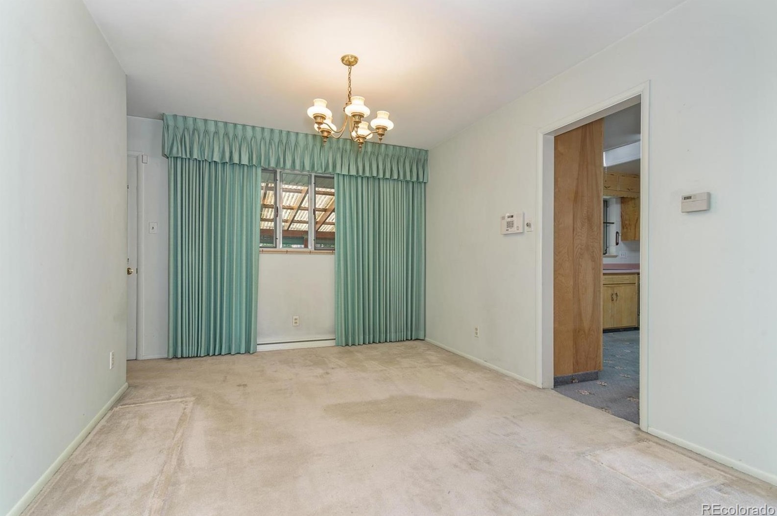 6131 Crestview St, Littleton CO 80120-2843 exterior