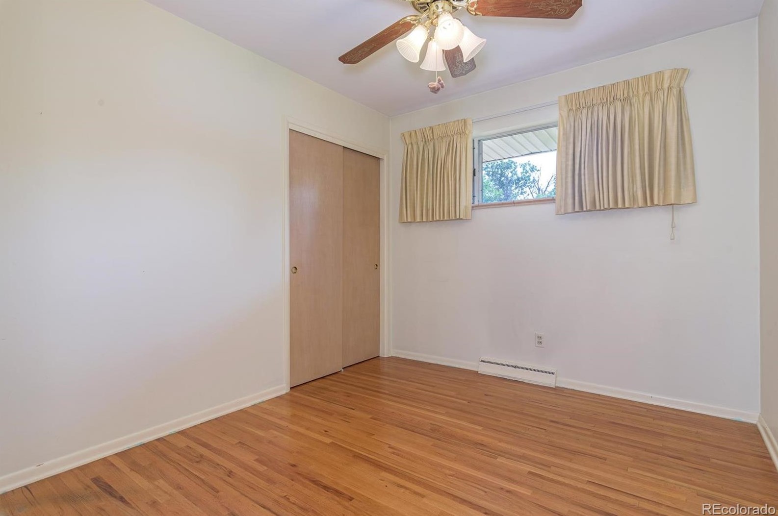 6131 Crestview St, Littleton CO 80120-2843 exterior