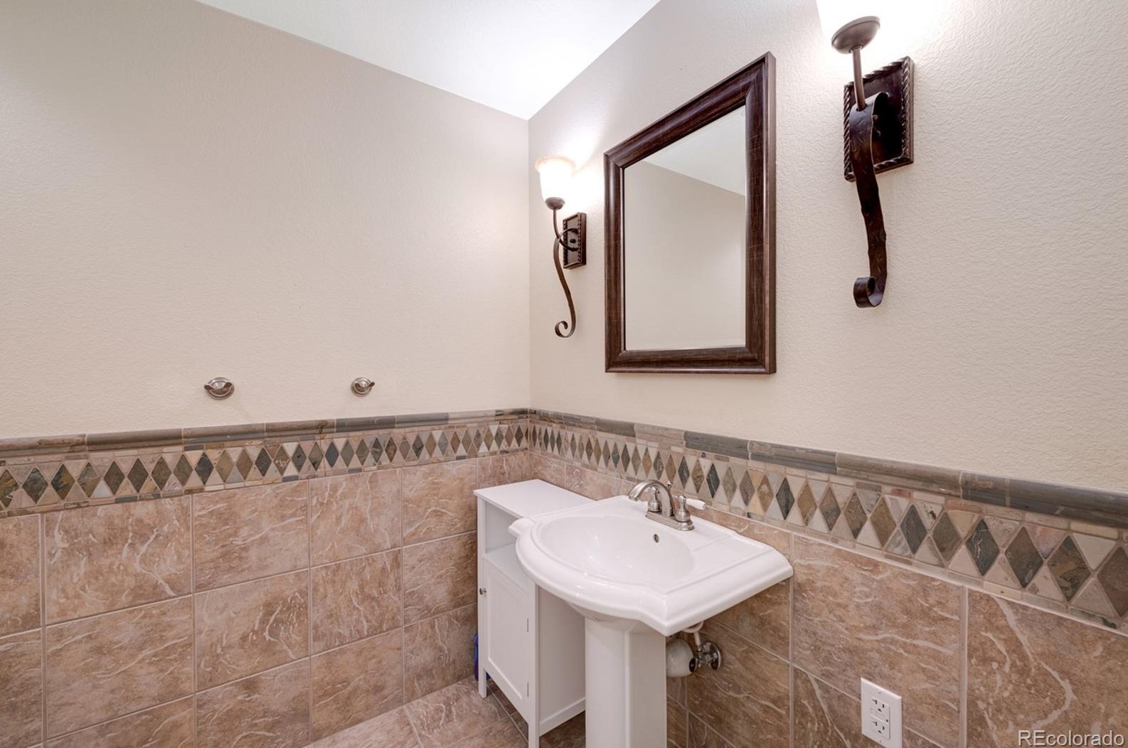 23 Tamarade Dr, Littleton CO 80127-3519 exterior