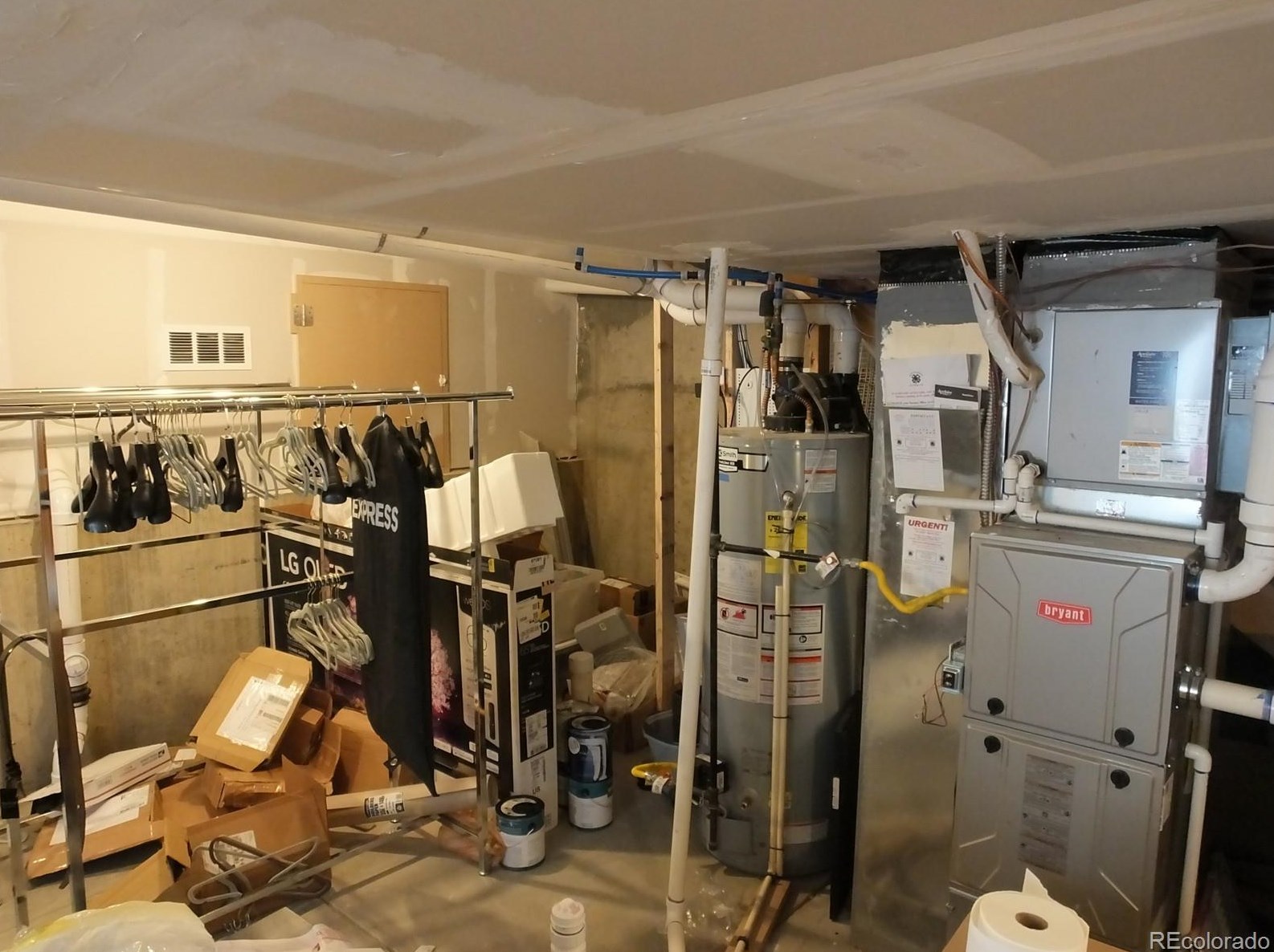 14772 Poundstone Dr, Aurora CO 80015-4230 exterior