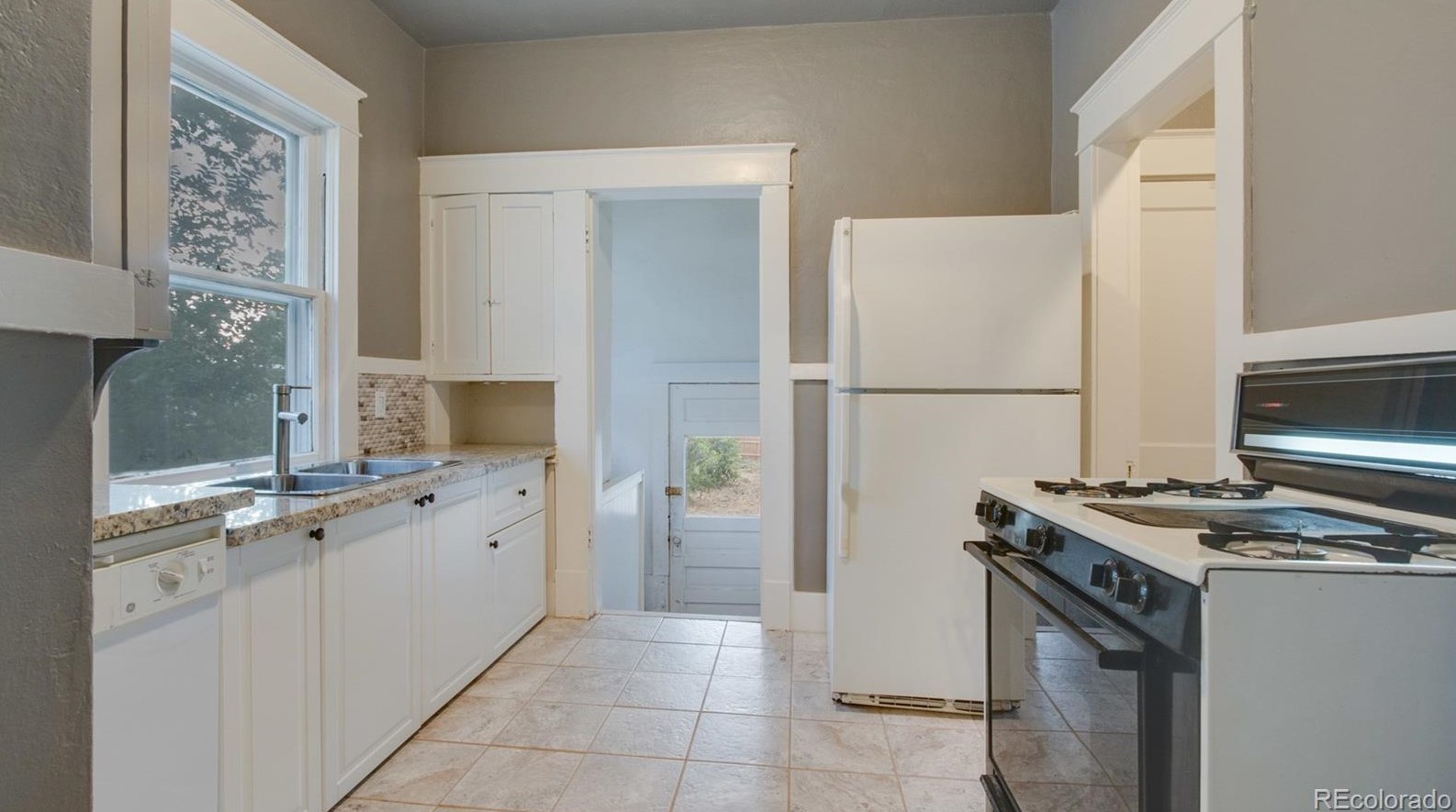 1928 7th Ave, Greeley, CO 80631