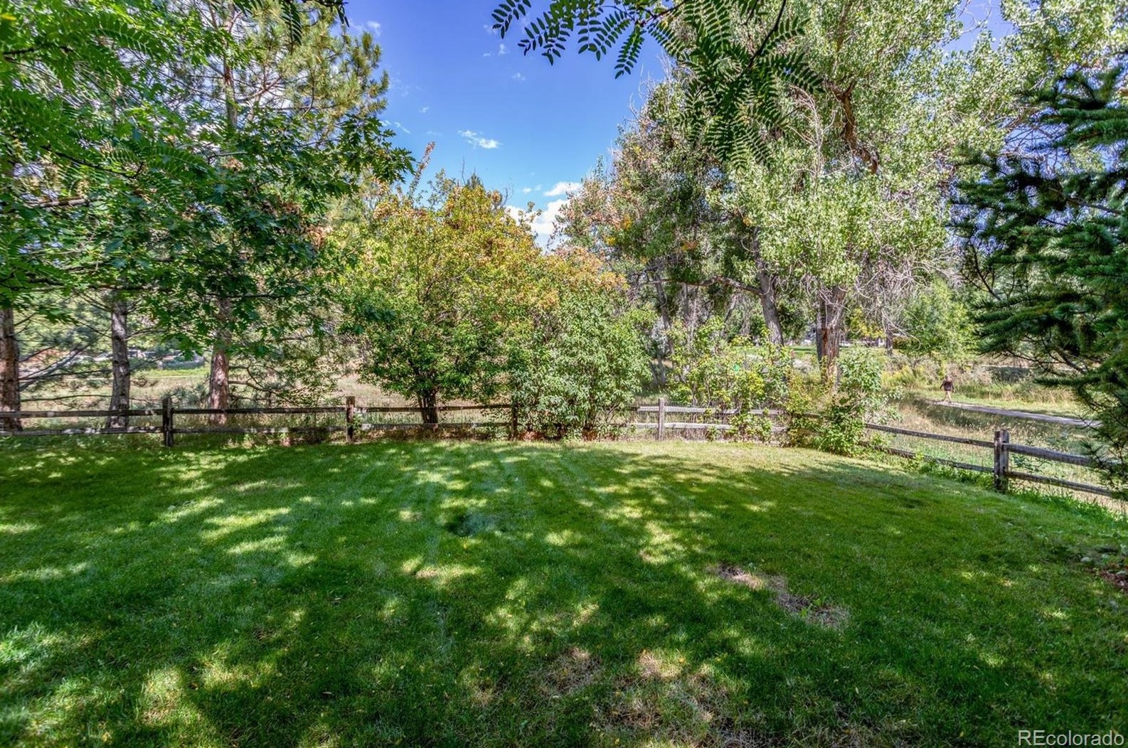 6898 Taft Ct, Arvada CO  80004-2575 exterior