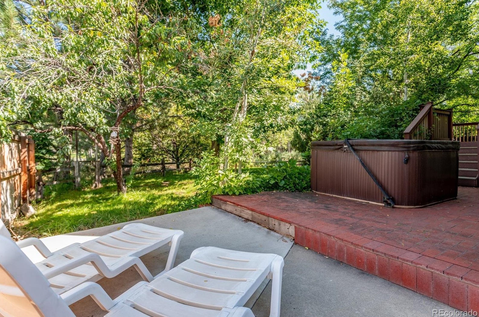 6898 Taft Ct, Arvada CO  80004-2575 exterior