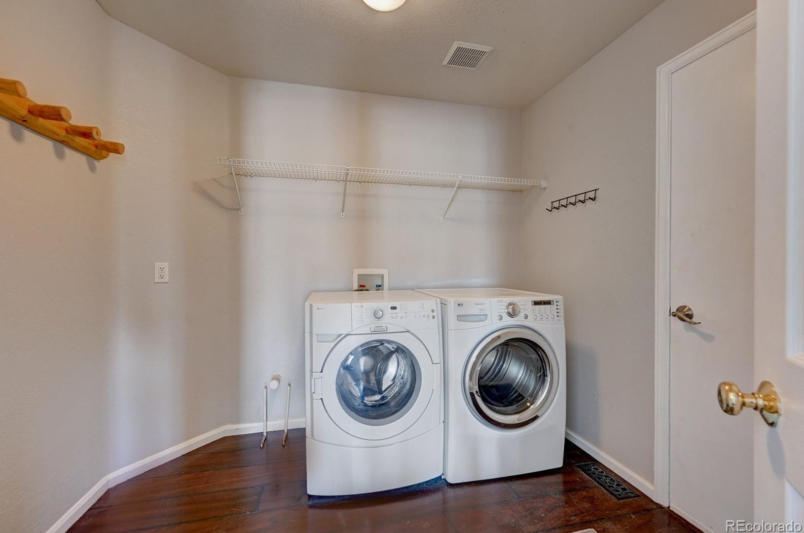 435 Rose Finch Cir, Littleton CO  80129-5667 exterior