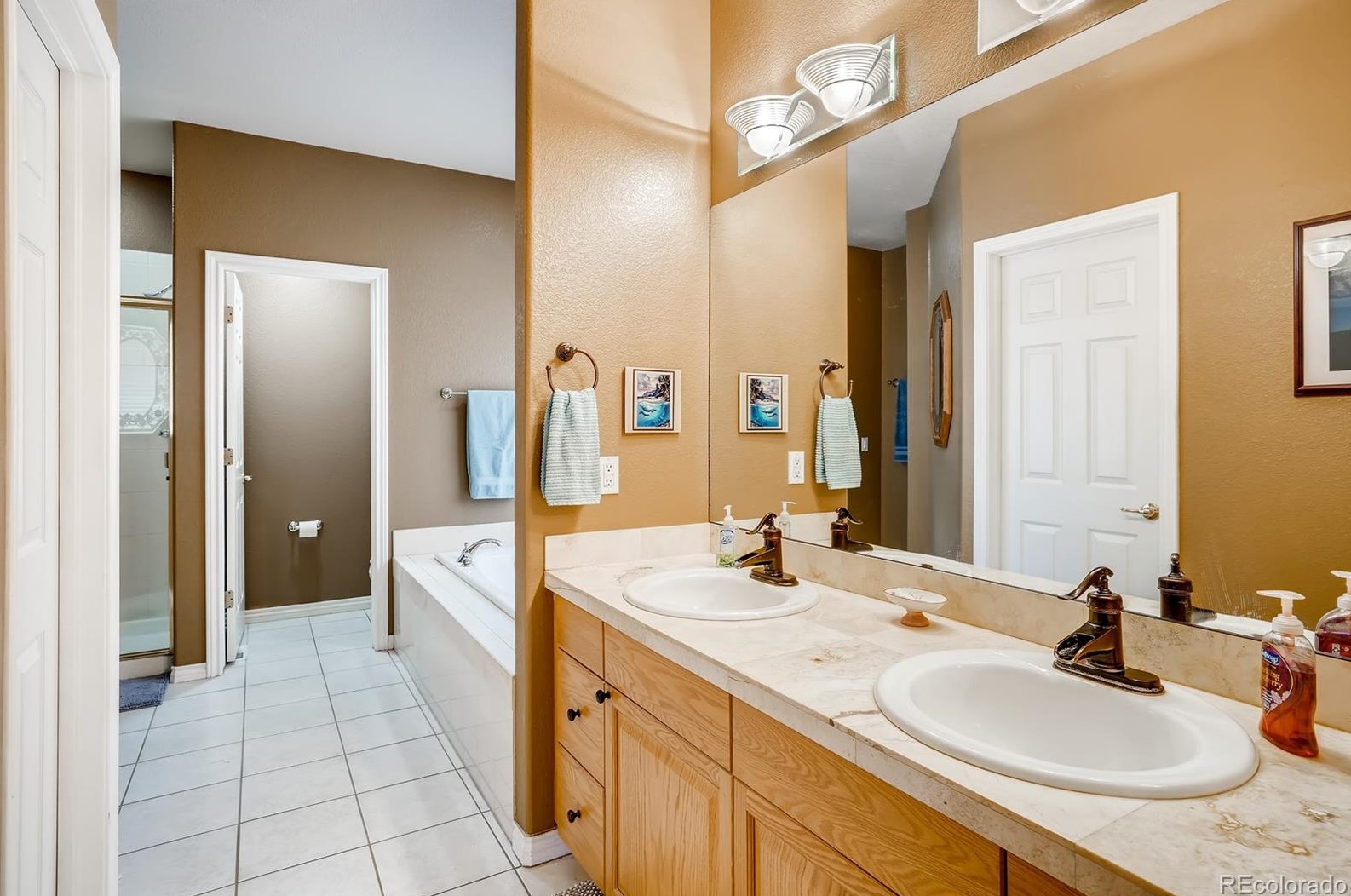 6816 Raspberry Run, Littleton CO 80125-8306 exterior