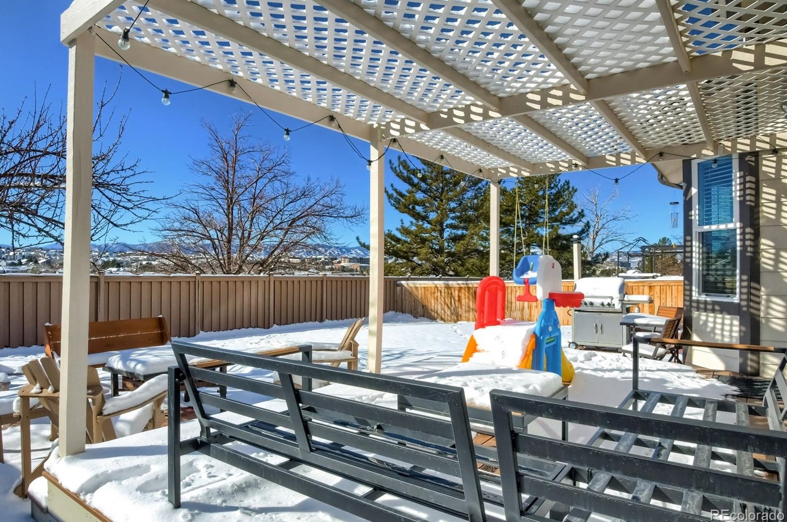 9213 Woodland Dr, Littleton CO 80126-2280 exterior