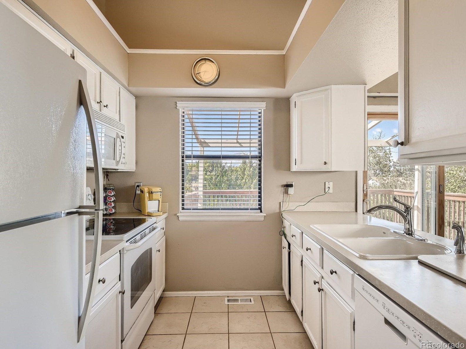 7851 Windermere Cir, Littleton CO 80120-4467 exterior