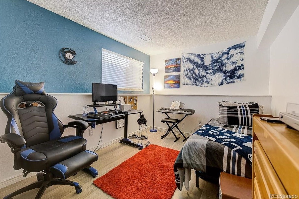 12042 Hornsilver Mtn, Littleton CO 80127-3200 exterior