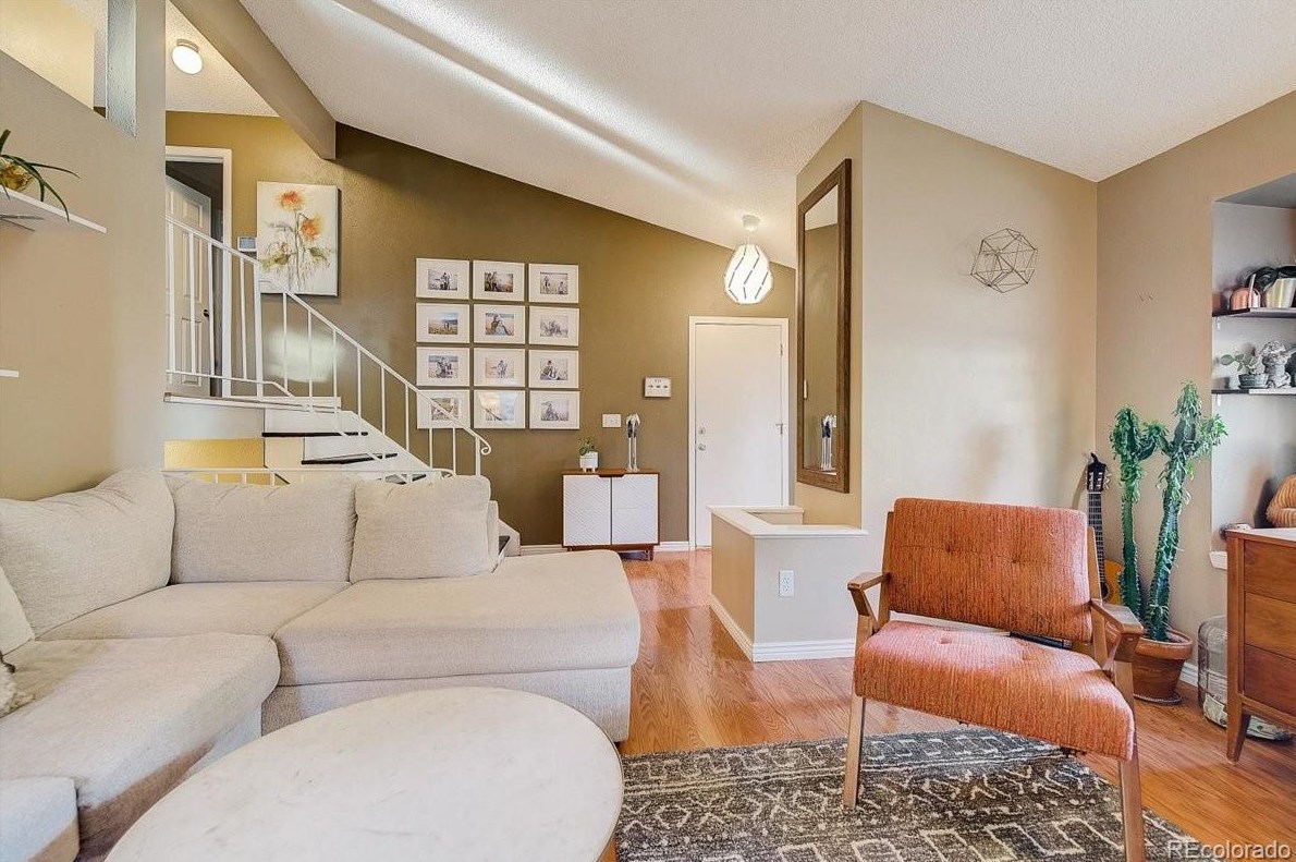 12042 Hornsilver Mtn, Littleton CO 80127-3200 exterior