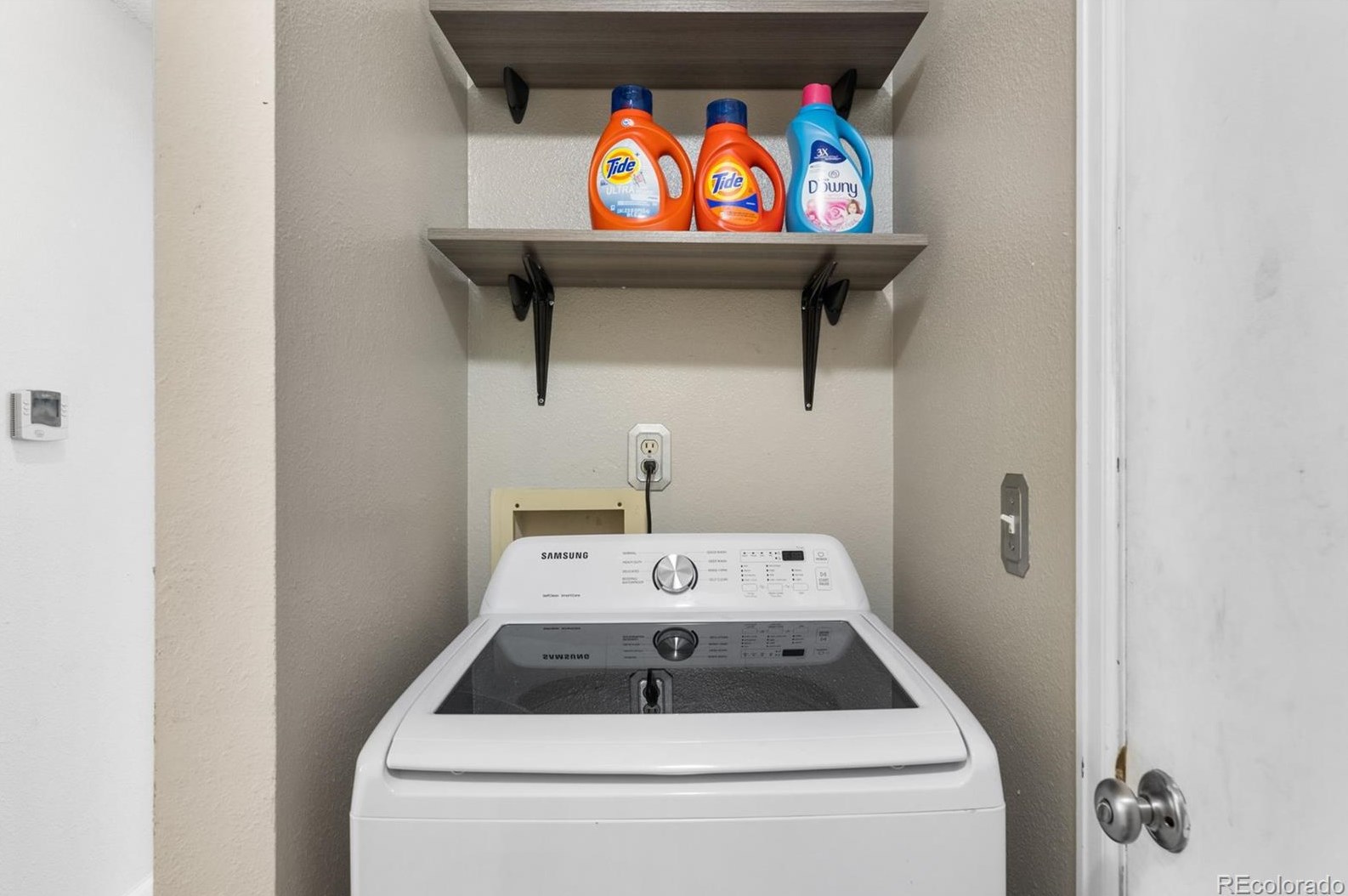 5636 Zinnia St, Littleton CO  80127-2121 exterior