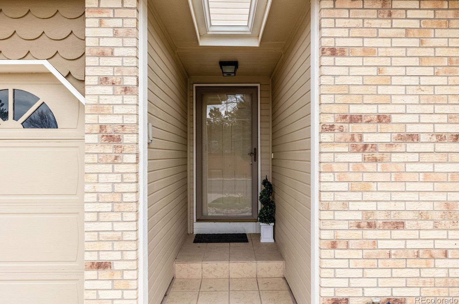 5636 Zinnia St, Littleton CO  80127-2121 exterior